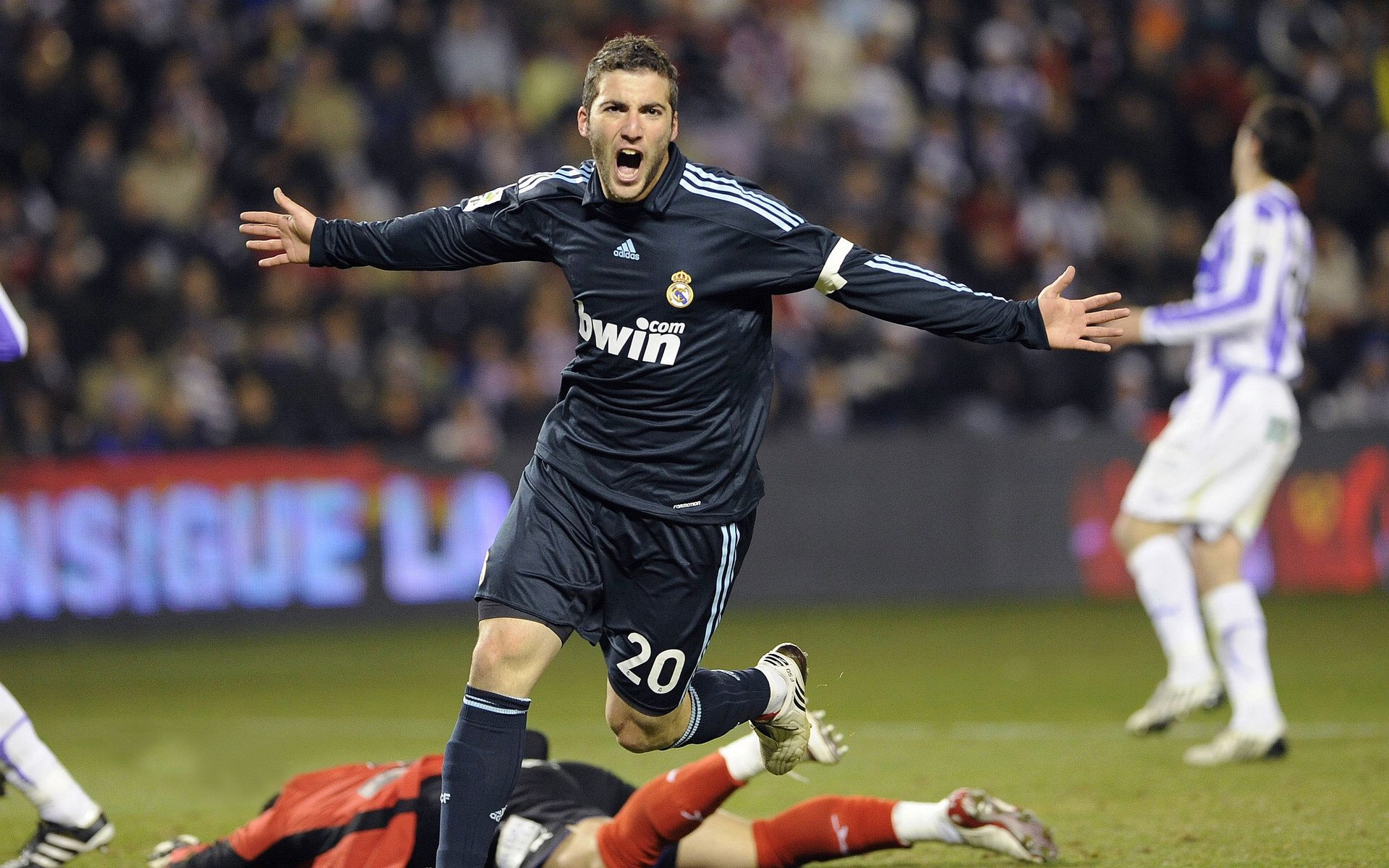 未来战场：全球电竞化和虚拟比赛同步开启，未来全球电竞中心