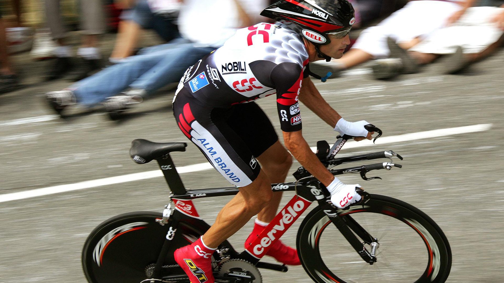 激烈电竞新人对阵世界冠军，电竞新秀